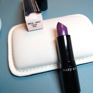 SET OF 2 Mary Kay Violet Grazie Violet Lipstick